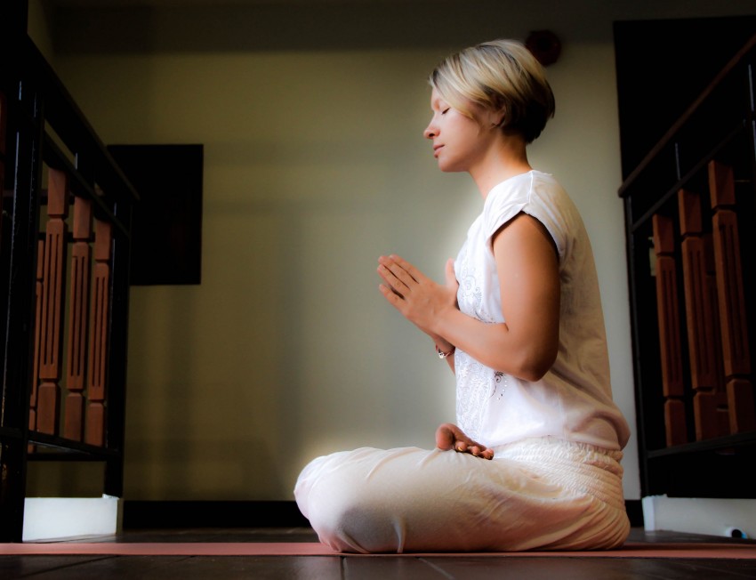 Кундалини йога для начинающих - 140 фото и видео уроки от профессионалов. Описание и основные элементы практики