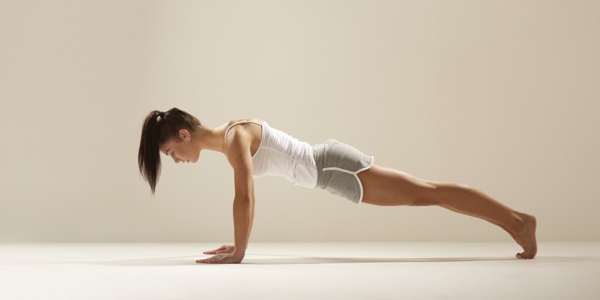 Простые упражнения для спины в картинках