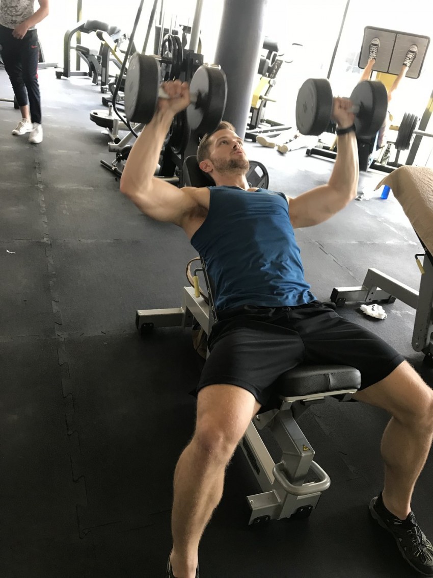 Упражнения для мышцы для мужчины на картинке
