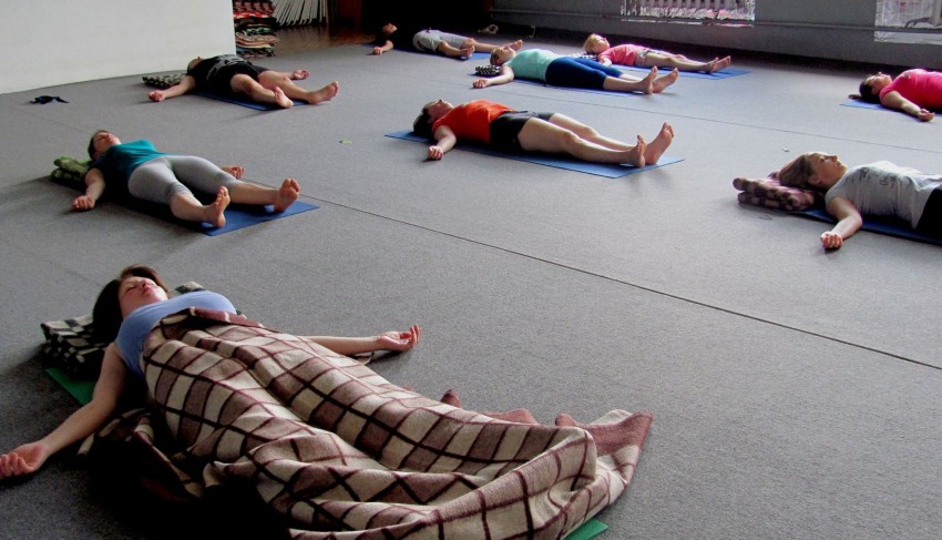 Практика айенгара для йоги - комплекс упражнений и советы для начинающих. 115 фото и видео упражнений из практики