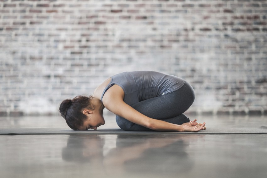 Йога для начинающих в домашних условиях: лучшие упражнения и советы профессионалов. Как начать заниматься и основные уроки йоги (95 фото)